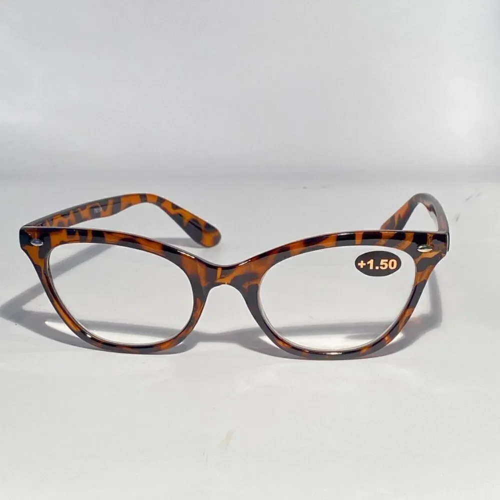 0772 Reading Glasses 1.50 Readers Tortoise Modified Cateye Frames NWT